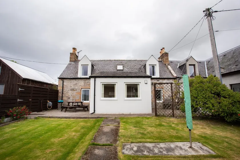 Mike s Cottage - Image 1