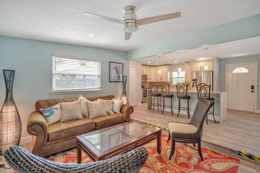 Private Cozy Sarasota Home home - Image 1