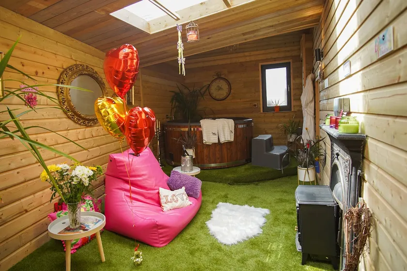Charming 2-Bed House in West Cork Cupid's Cottage - Image 1