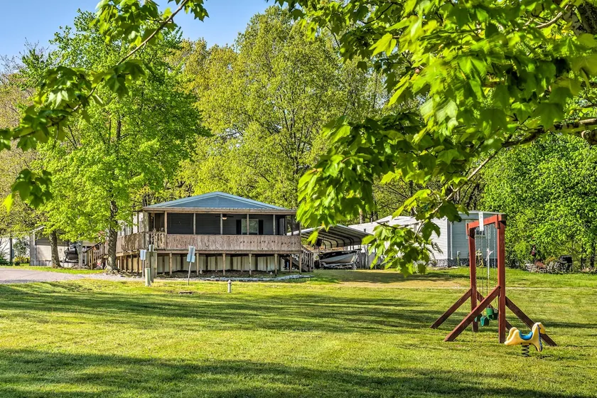 Cozy Hardin Retreat w/ Lake Kentucky View! - Image 1