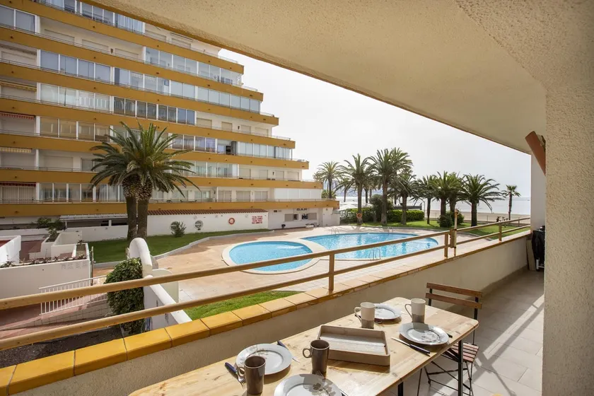 Apartment mit Swimmingpool, nah am Meer - Image 1