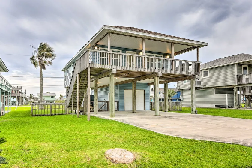 Sea Isle Retreat: Restaurant, Bar & Marina On-Site - Image 1