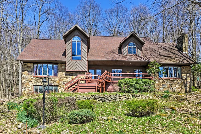 Family-Friendly Terra Alta Home w/ Lake View! - Image 1