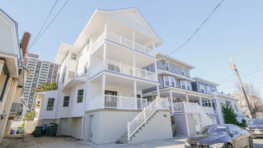 Bartram Beach Retreat I - Image 1