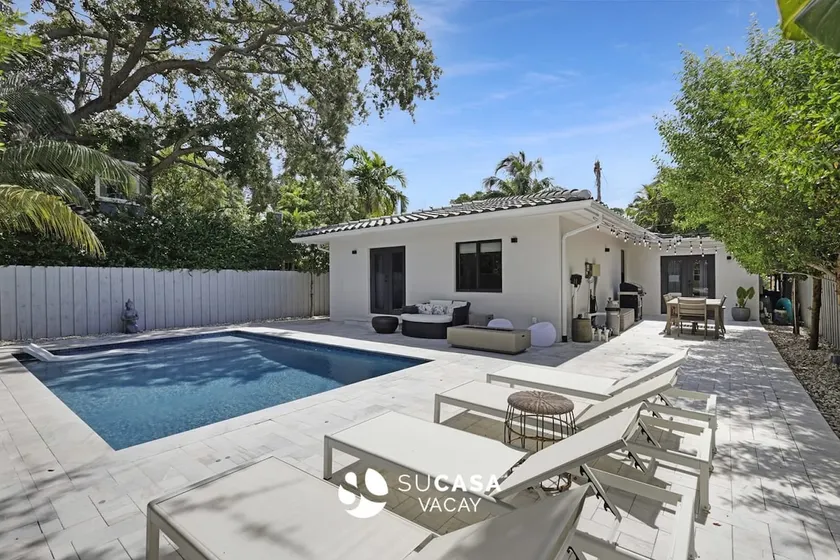 Designer Home w Pool & Firepit | 7 min to Brickell - Image 1