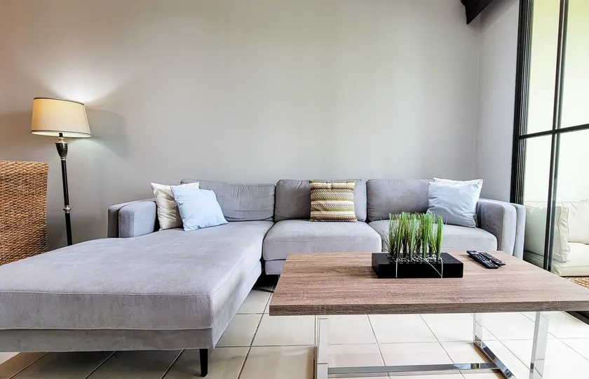 Gorgeous Decorated 2 bed Pacifico Condo - Image 1