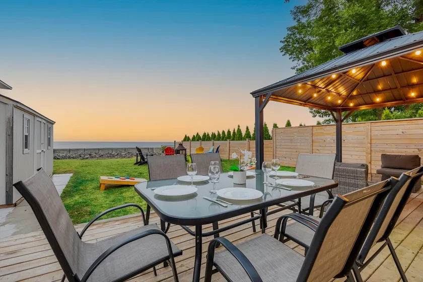 Lakeview Oasis: EV Outlet, Fire Pit, Sunset View - Image 1