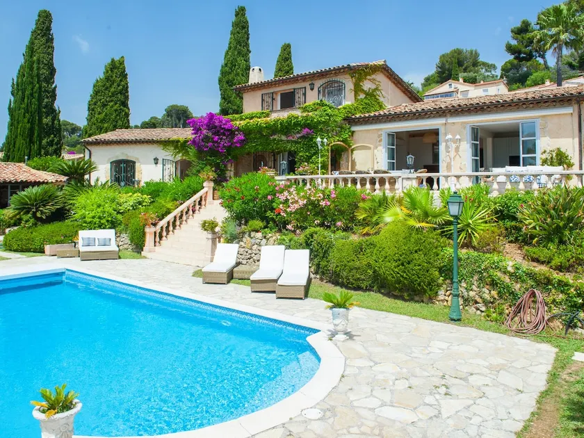 Villa avec vue sur la mer et piscine - Image 1