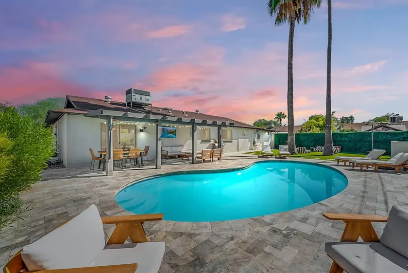 Luxe Life • Pool • Cabana •Games •Old Town - Image 1