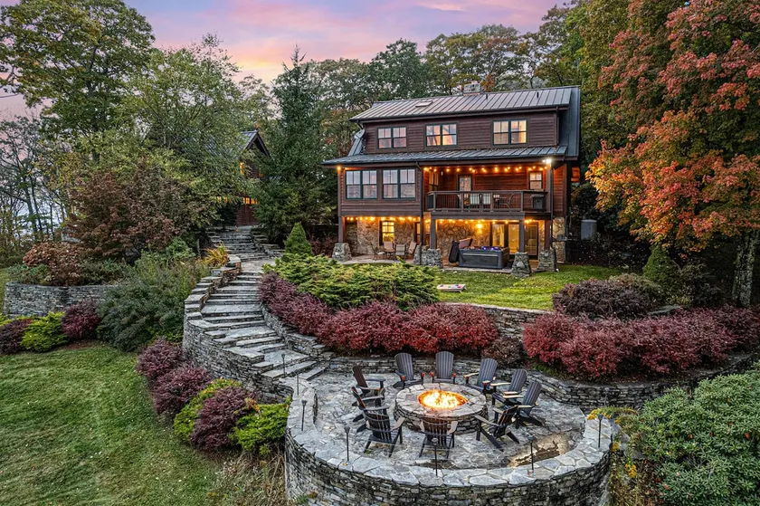 Luxury Lodge | Unmatched Long Range Views, Hot Tub - Image 1