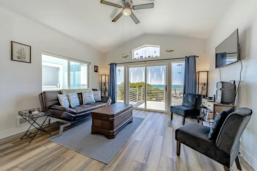 Dog-friendly oceanside home w/WiFi, ocean views, p - Image 1
