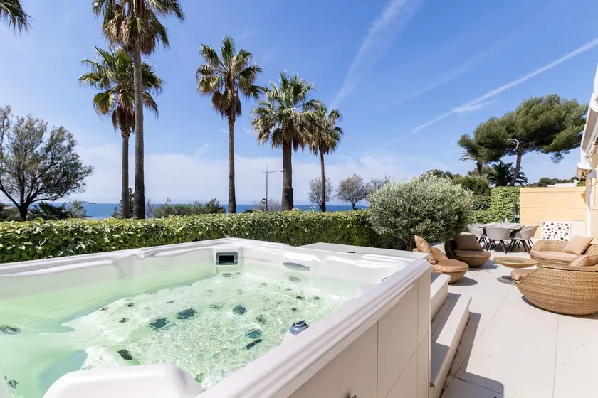 Le Palm Beach - Image 1