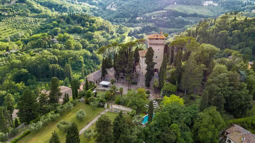 Rocca di Cetona - a Medieval Castle - Image 1