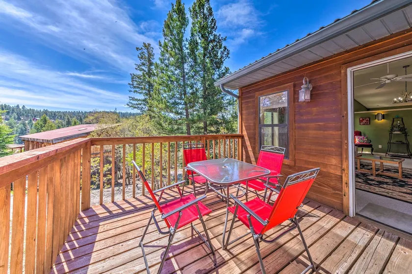 Cloudcroft Escape w/ Forest Views! - Image 1
