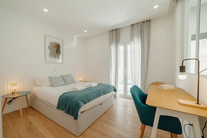 Courtyard Oporto Design Apartment C With Terrace - Image 1