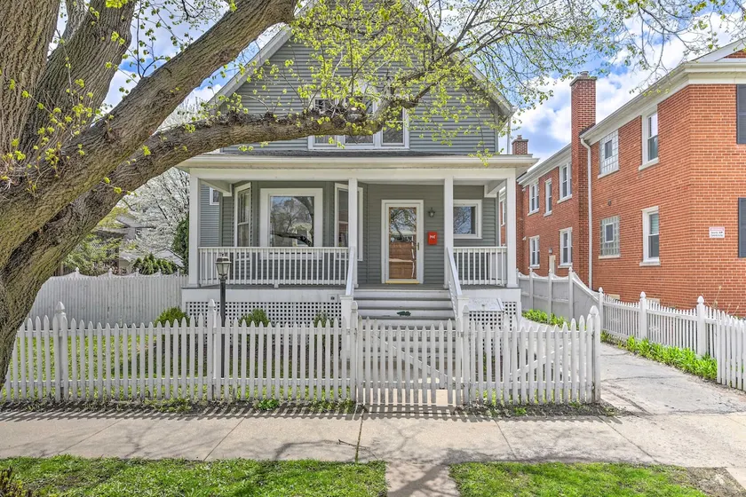 Oak Park Home w/ Grill - 5 Mi to Garfield Park! - Image 1