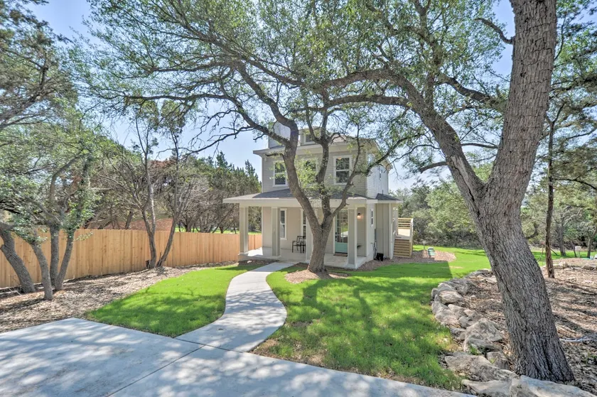 Canyon Lake Home w/ Deck ~ 1 Mi to Comal Park - Image 1
