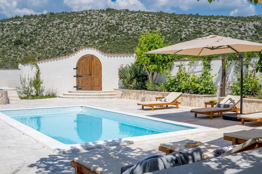 Villa Little Paradise mit privatem Pool, 4 Schlafzimmern, 2 Wohnbereichen, 3 km vom Strand in Marina entfernt - Image 1