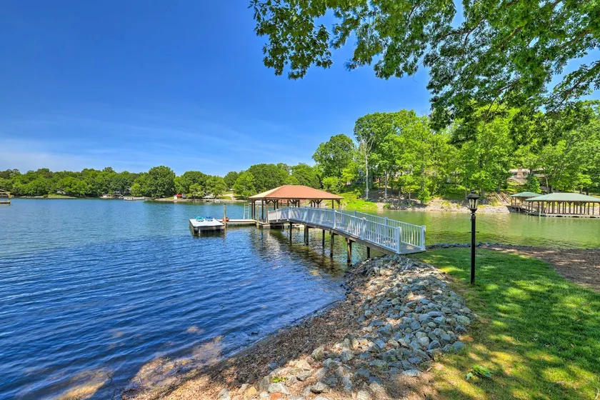 Lake Norman Retreat w/ Dock ~ 1 Mi to Marina! - Image 1