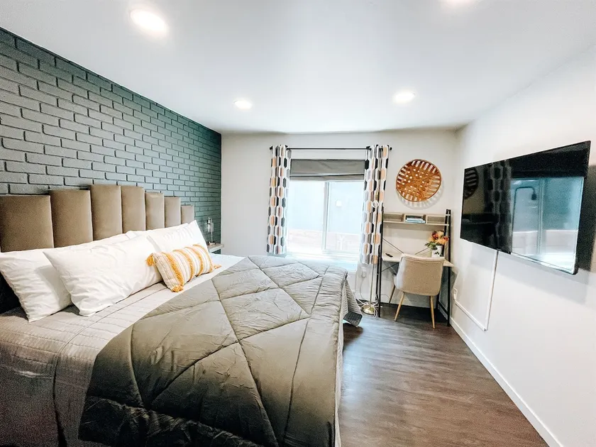 Suite #24 Modern One Bedroom in Midtown, OKC! - Image 1