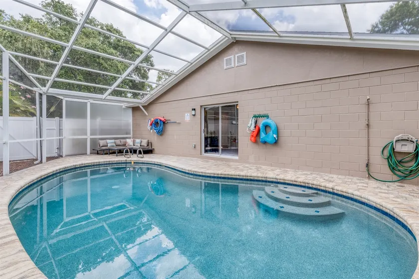 Relaxing Largo Pool Home, 10 Miles To Beach! 122nd - Image 1
