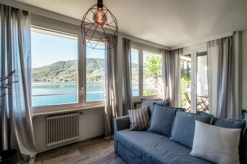 Apartment with 180° view of Lake Lugano in Ponte Tresa (LA FINESTRA BLU) - Image 1