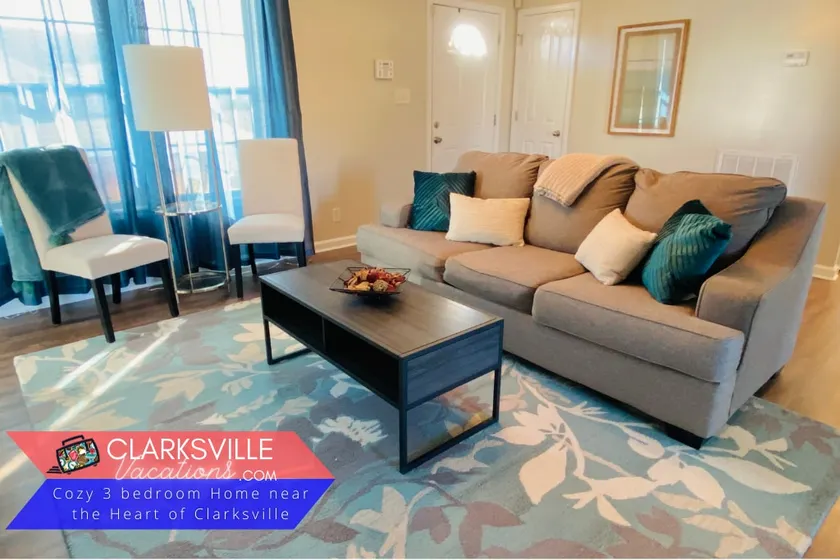 Modern & Cozy ~ 5* Location, Pets Welcome, Plenty - Image 1