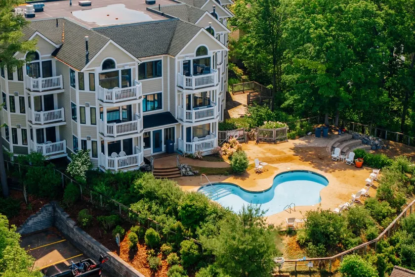 Stony Brook #23 - Top Floor, Heated Pool, Views! - Image 1