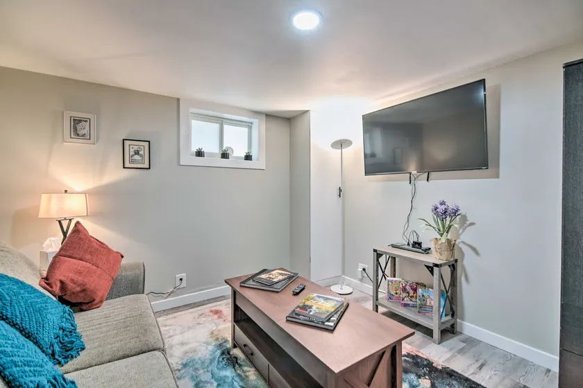 Fresh Downtown Longmont Apartment - Walk to Main! - Image 1