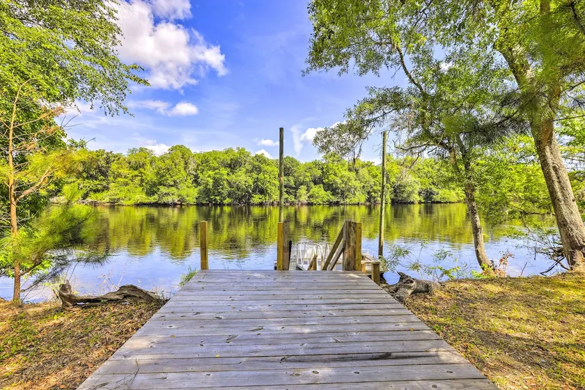 Charming Abode w/ Dock on the Suwannee River - Image 1