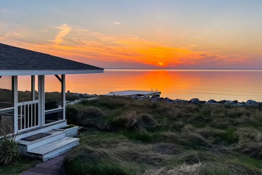 Bayfront Gem w/ Amazing Water Views + Pond! - Image 1