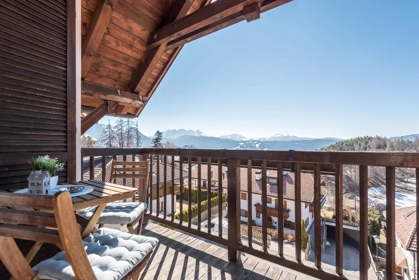 Neueröffnung Ferienwohnung Vigl Lodge mit Bergblick & WLAN - Image 1