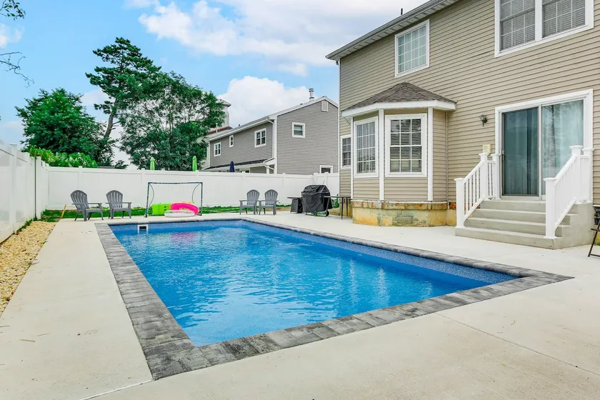 Spacious Brigantine Home ~ 1 Block to Beach! - Image 1