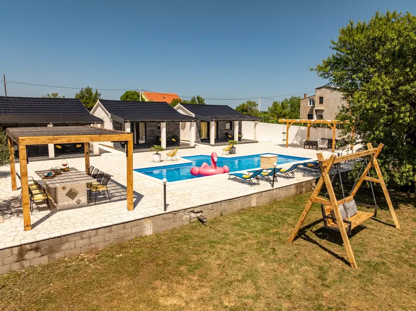Unique Villa V with large pool - Image 1