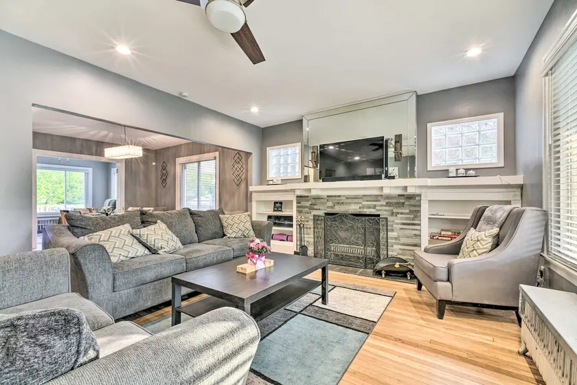 Elegant Detroit Home w/ Yard ~ 5 Mi to Dtwn! - Image 1
