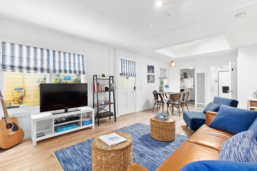 Capitola Village Getaway! - Steps from River walk - Image 1