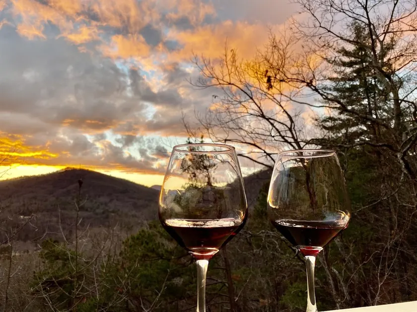 Private 7BR Retreat w/Views | Lakes & Wineries - Image 1