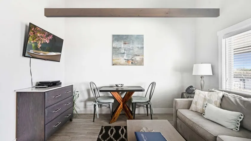 Oceanfront Suite on Napeague Stretch (Unit 18) - Image 1