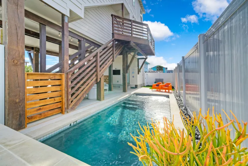 Seas The Bay von AvantStay | Innenstadt | Privater Pool - Image 1