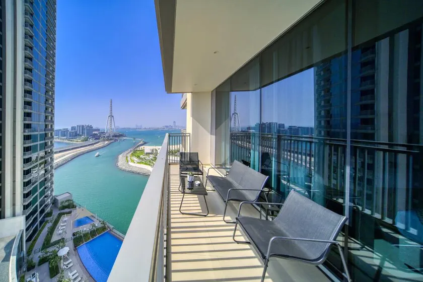Luxury 2 Bed with Bluewater Views & Infinity Pool - Image 1