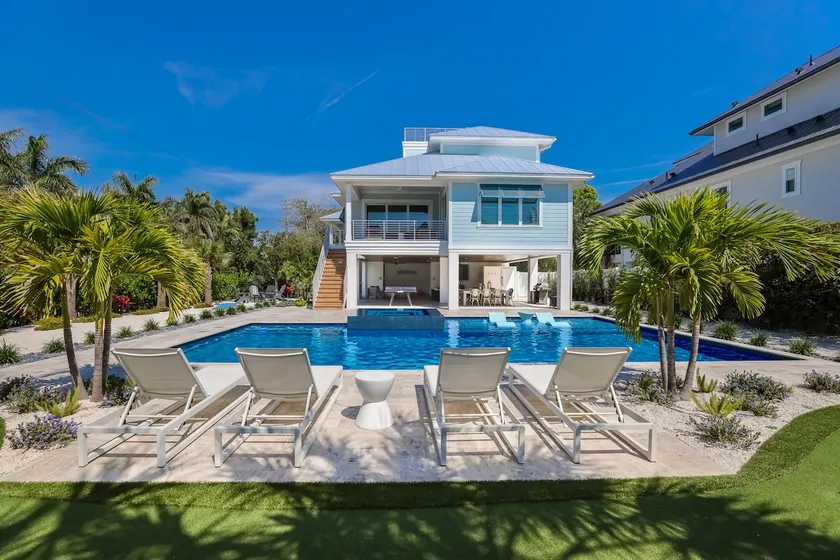 The Willow Inn: Huge Pool, Game Room, One Block to Beach by Anna Maria Life Vacation Rentals - Image 1