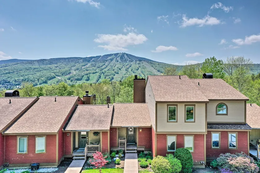 Timber Creek Townhome w/ 2 Decks & Mtn Views! - Image 1