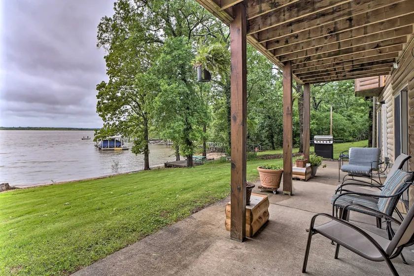 Boat Dock & Fire Pit: 'Sunset Cove' Lakefront Gem - Image 1