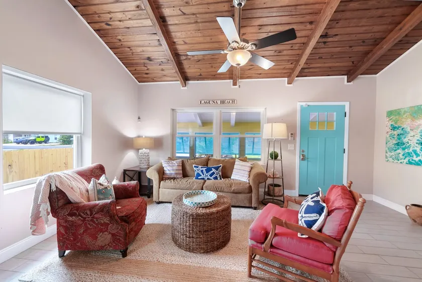Beach Baby - Private Pool, Golf Cart Included🛺, Pet Friendly, Sleeps 8 - Image 1