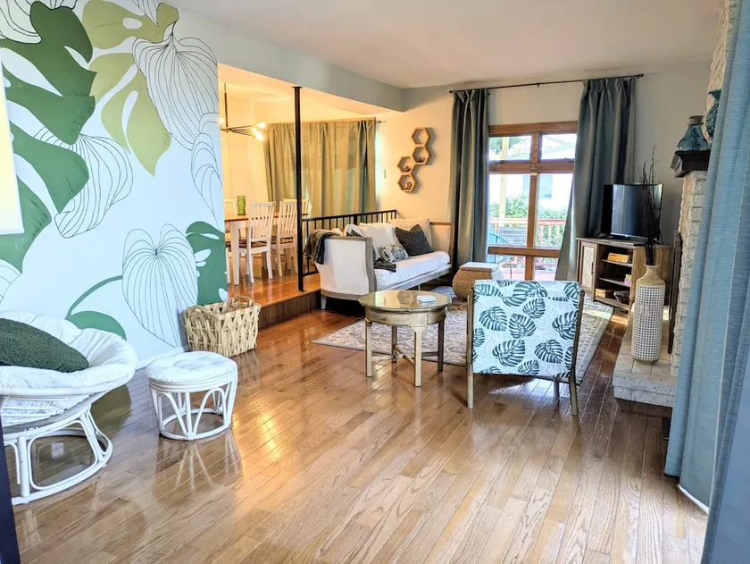 The Brick Beach House, 2 King beds & pet friendly - Image 1