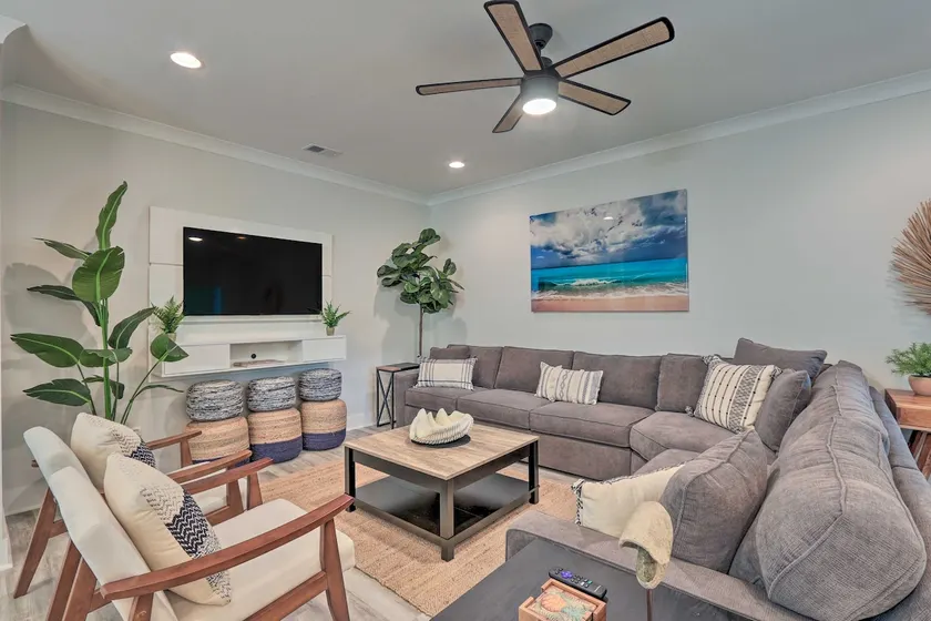 4 Mi to Beach: Family-Friendly Hilton Head Retreat - Image 1