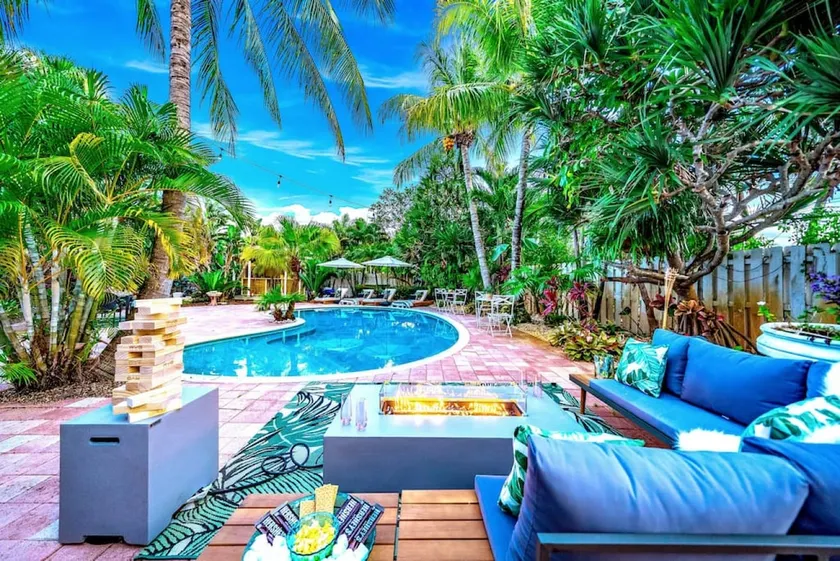 Ft. Laud, 5 Min to beach, Htd Pool, Jacuzzi, Bar! - Image 1