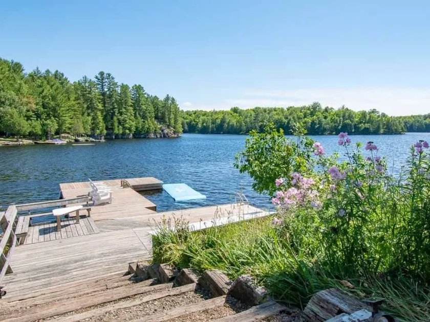 Stunning Cottage - Pet-Friendly A/C, Spa & More! - Image 1