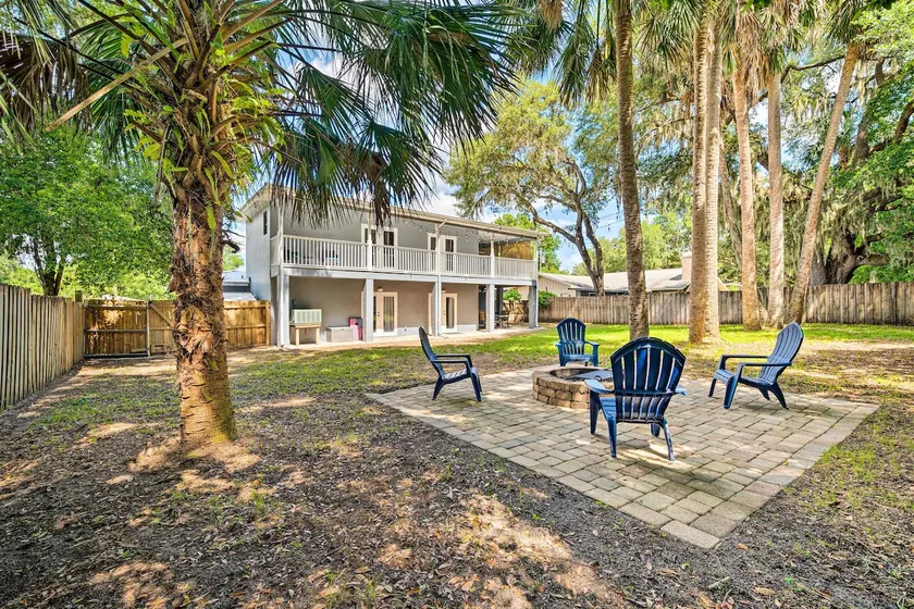 Hot Tub + Game Room: Crystal River Retreat! - Image 1