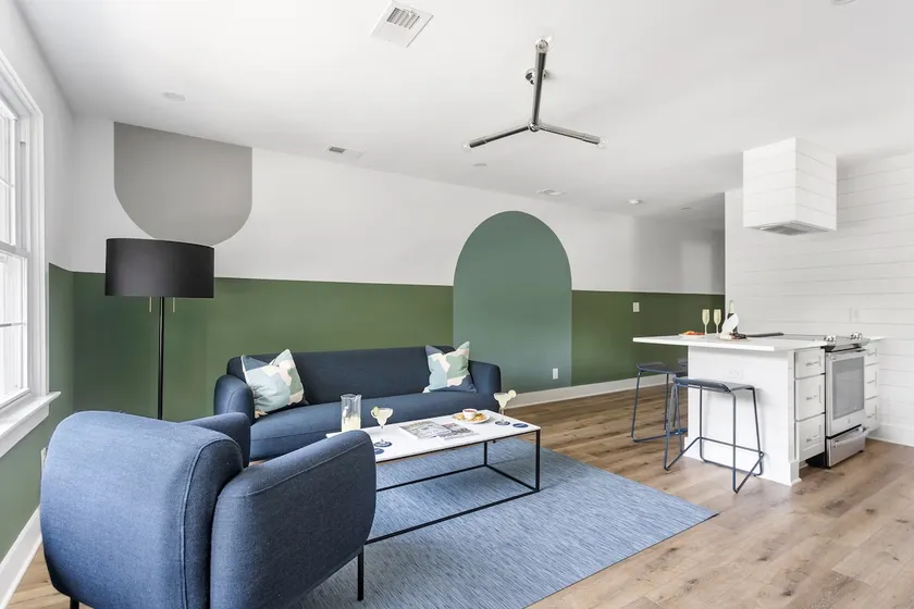 Stylish Haven in Park Circle | Griffin at The Qua - Image 1